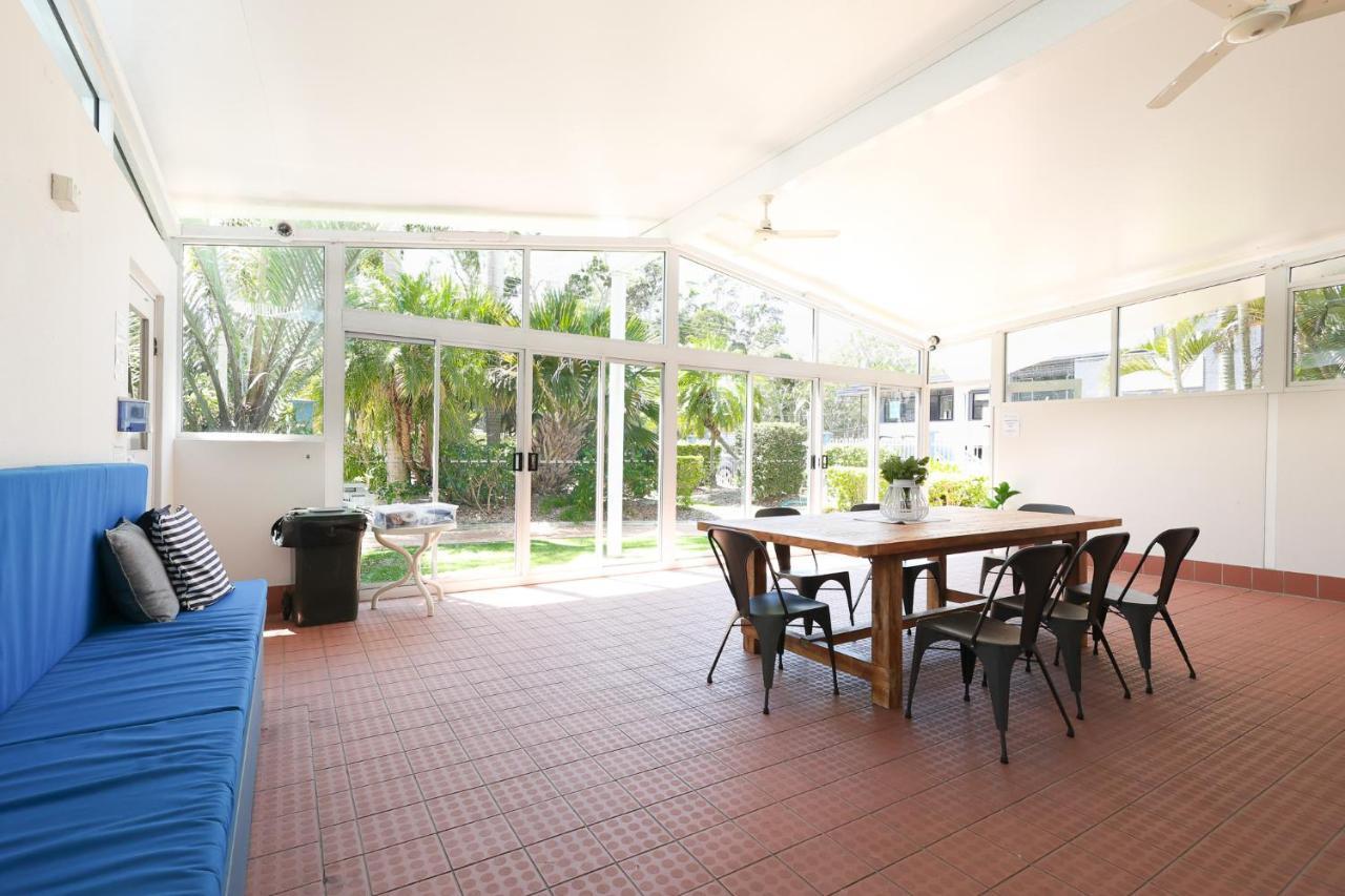 White Crest Aparthotel 4*