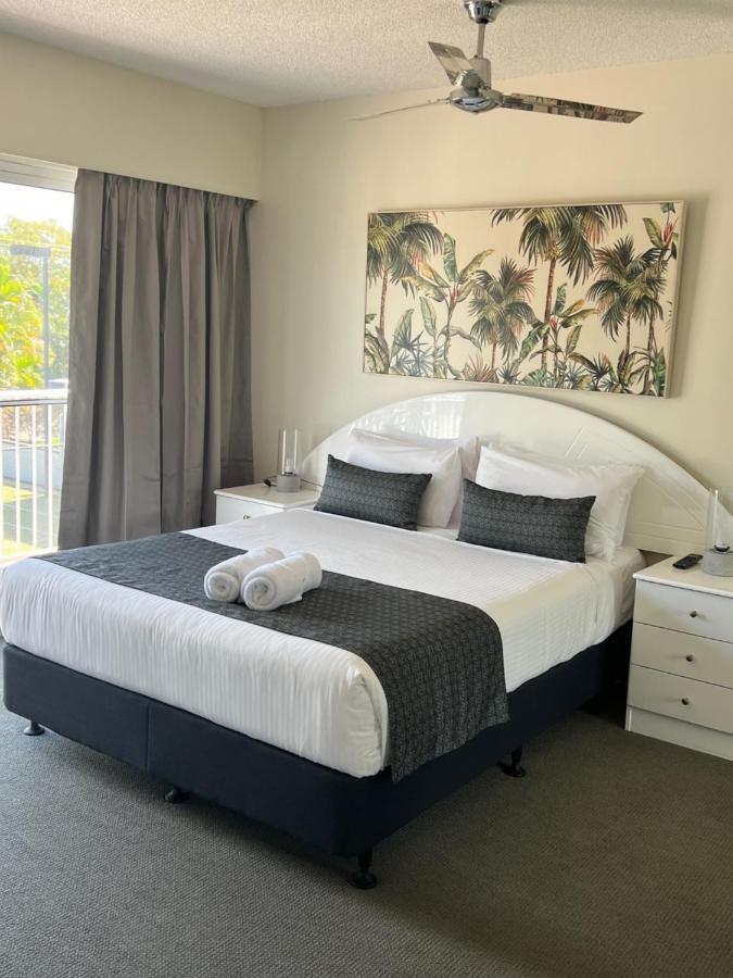 White Crest Hervey Bay
