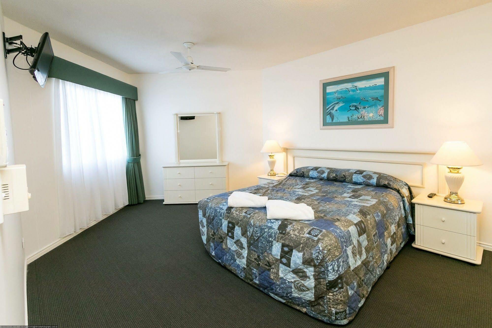 White Crest 4* Hervey Bay