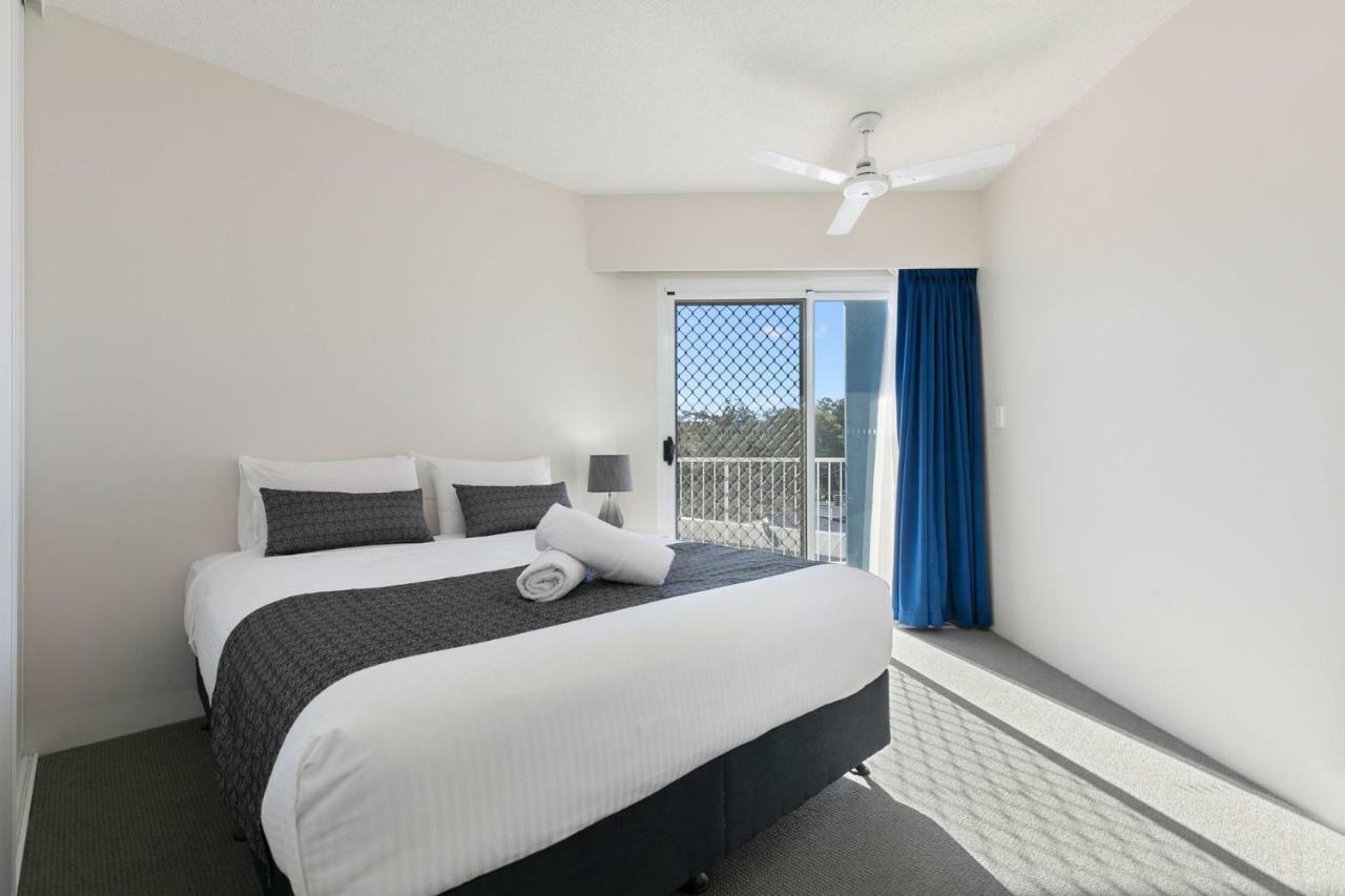 White Crest Aparthotel 4*